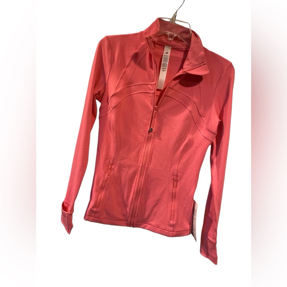 NWT Lululemon define jacket nulu Size 8